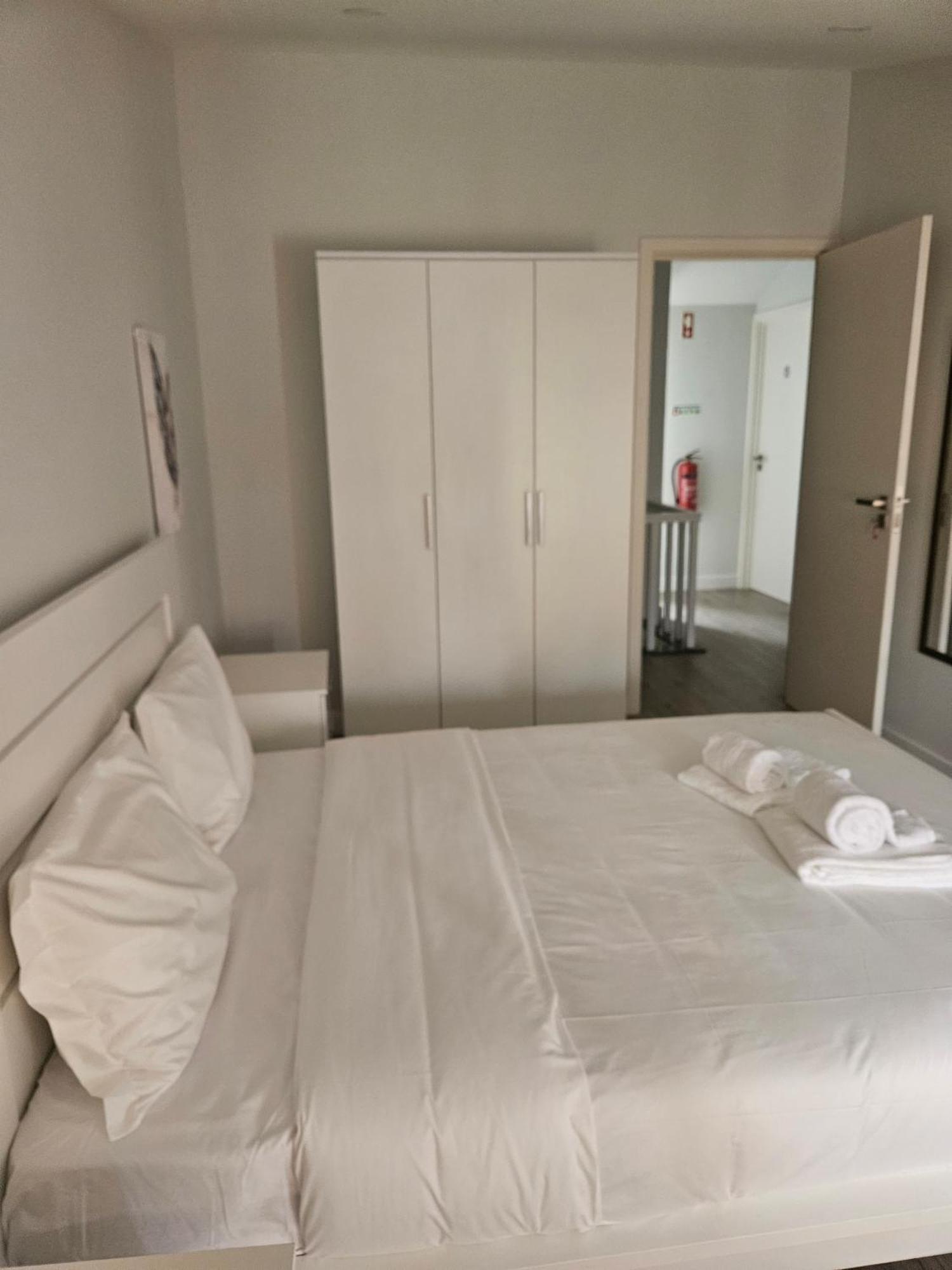 Bella Italia Coronel Miranda Guest House ポンタ・デルガダ エクステリア 写真